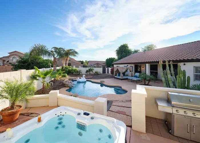 Arabian Nights - Private Pool - Hot Tub - Games! Holiday home Phoenix