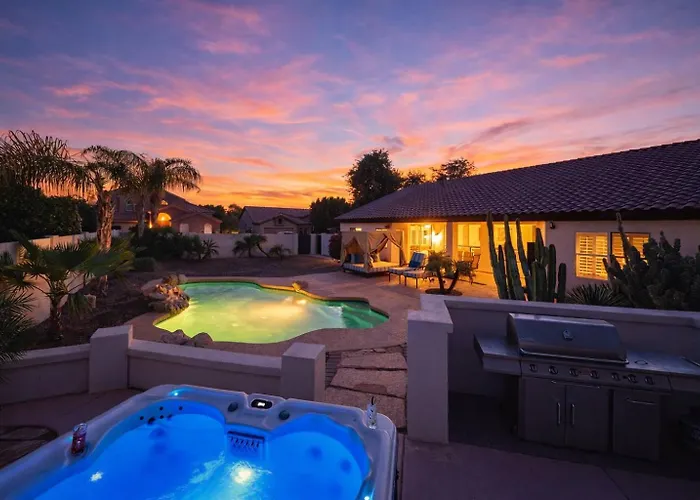 Arabian Nights - Private Pool - Hot Tub - Games! Holiday home Phoenix