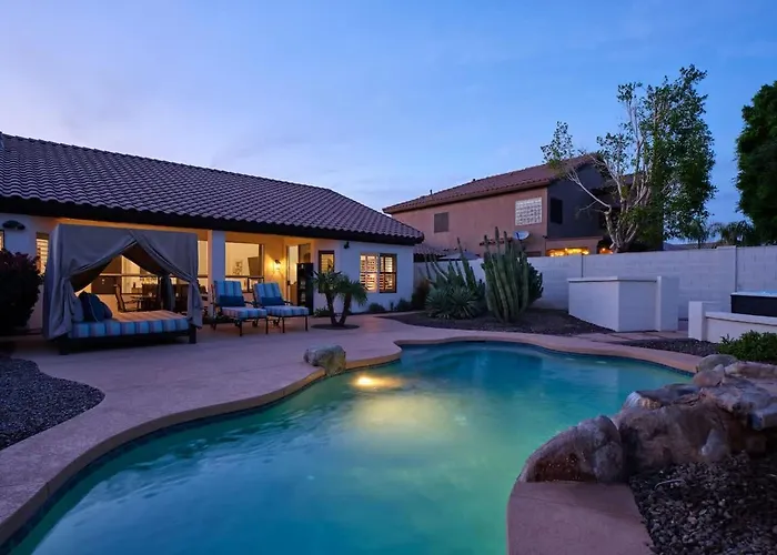 Arabian Nights - Private Pool - Hot Tub - Games! Holiday home